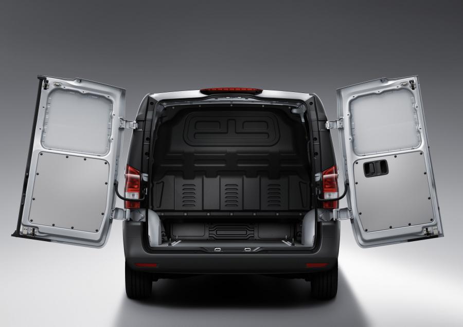  Mercedes-Benz Vito Panel Van 2014 года  (фото 25 из 45)